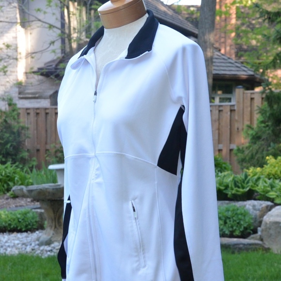 DANSKIN ACTIVE WEAR ZIPPER JACKET WITH POCKETS - Picture 2 of 5